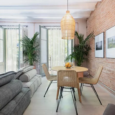 Pipa - Charming One Bedroom With Balcony Apartment Barcelona