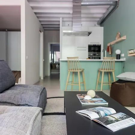 Pipa - Charming One Bedroom With Balcony Apartment