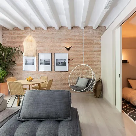 Pipa - Charming One Bedroom With Balcony * Barcelona